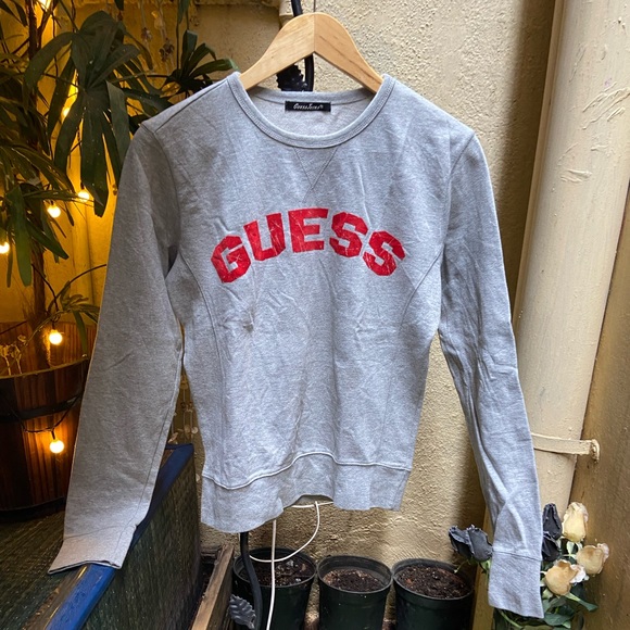 6️⃣5️⃣0️⃣ Guess Sweatshirts. Size - M - Picture 2 of 10